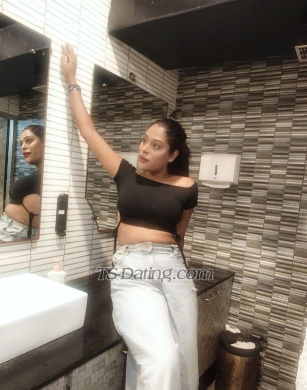 Top Ruhi - Transsexual (Pre-op)