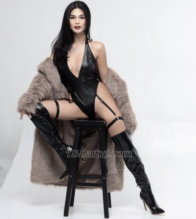 Topmodelversa - Transsexual (Pre-op)