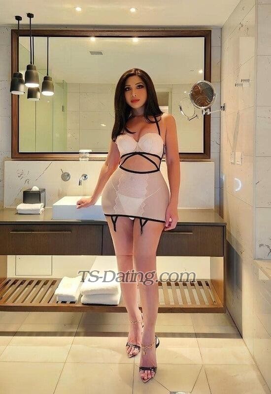 Trans Ruby au - Transsexual (Pre-op)