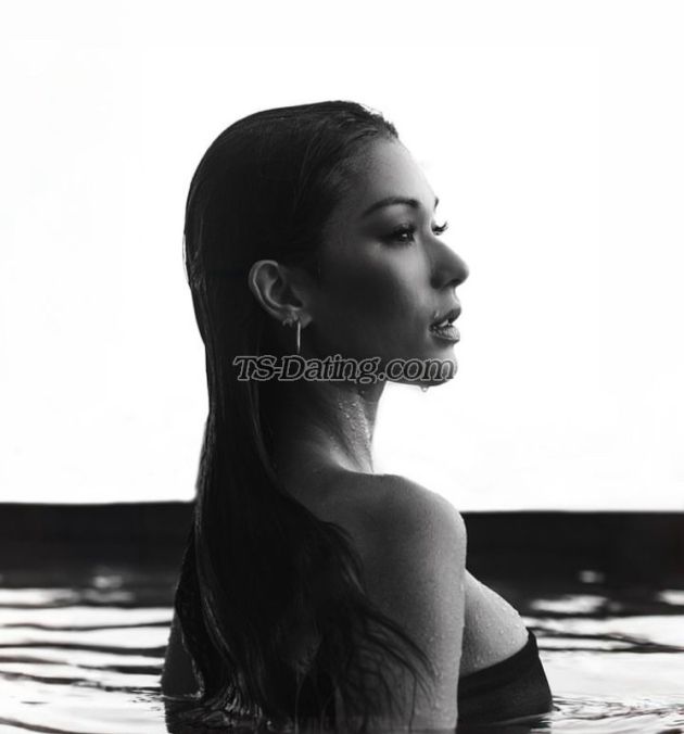 TransZoeRed - Transsexual (Pre-op)