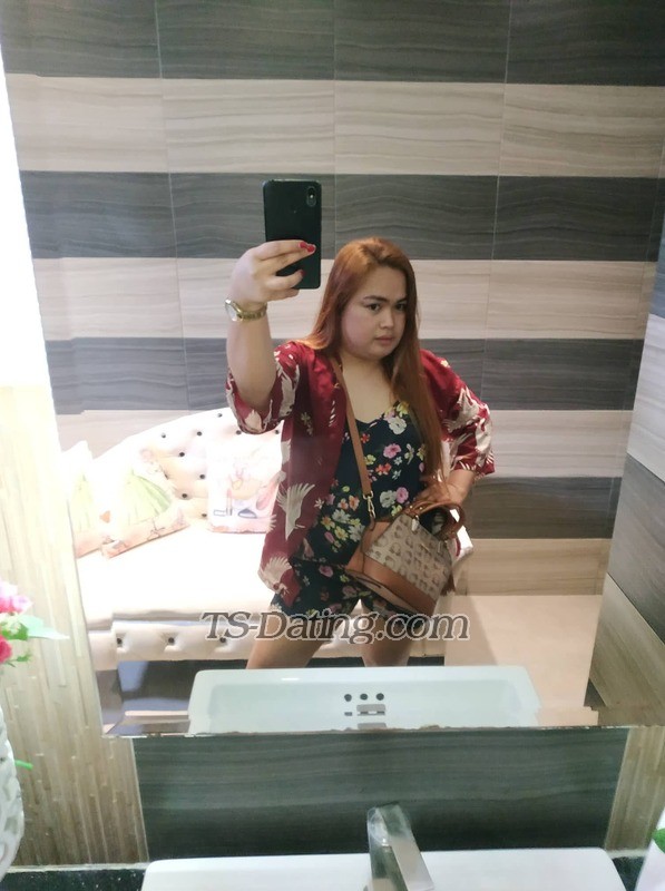 TsChiichay - Transsexual (Pre-op)