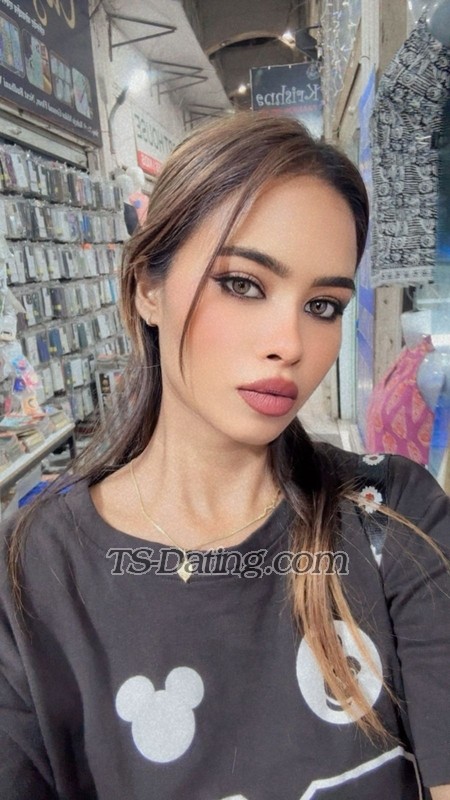 Ts Raddhii - Transsexual (Pre-op)