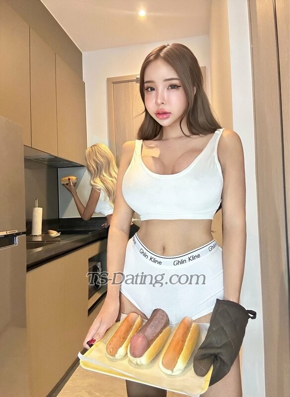 Tsasiaxxx - Transsexual (Pre-op)