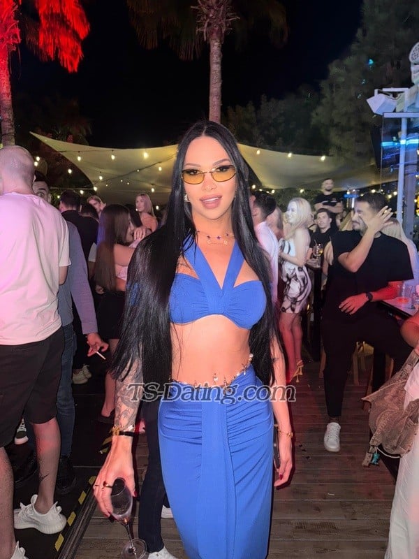 Tsloren - Transsexual (Pre-op)