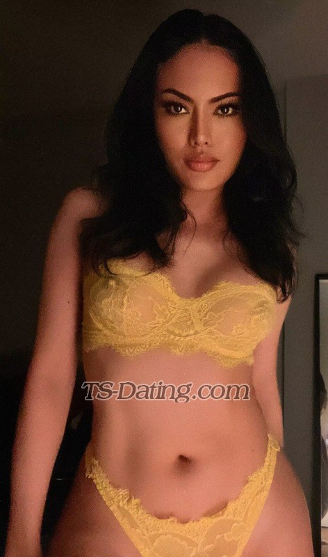 TwLana - Transsexual (Pre-op)