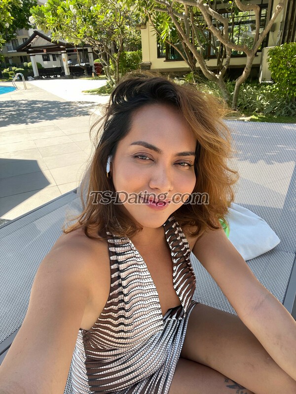 UrhornyAngel - Transsexual (Pre-op)