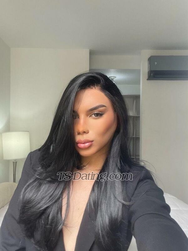 Va Nueva Her - Transsexual (Pre-op)