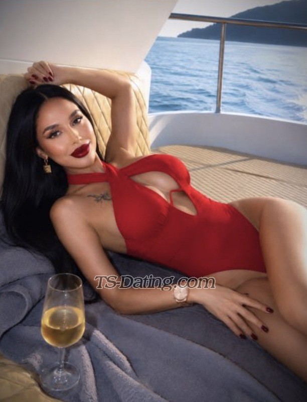 Valentina05 - Transsexual (Pre-op)