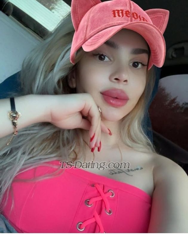 Vika20 - Transsexual (Pre-op)