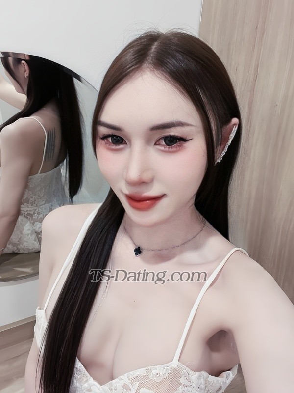 VyJolieeee - Transsexual (Post-op)