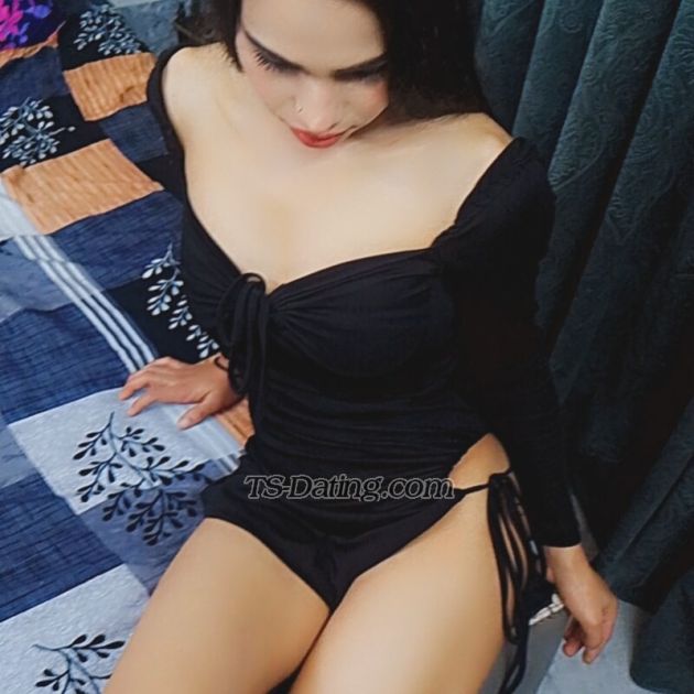 Wafia - Transsexual (Pre-op)