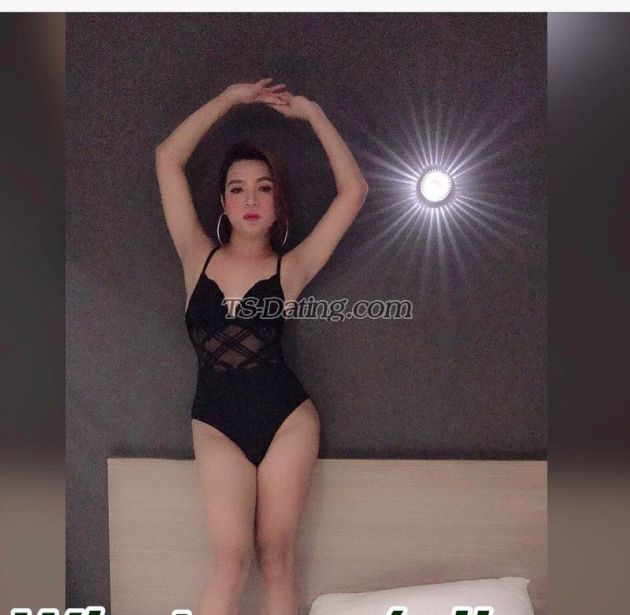 Ynna01 - Transsexual (Pre-op)