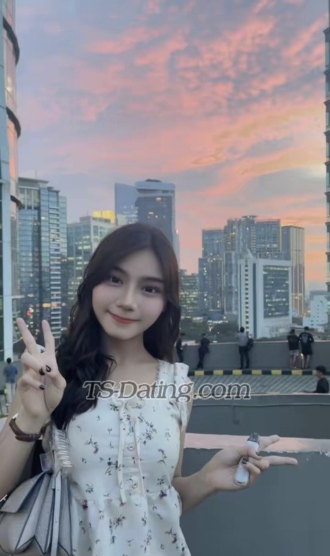 Zeralove - Transsexual (Pre-op)