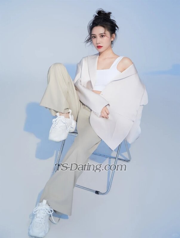 Zhouxiaoyue - Transsexual (Pre-op)
