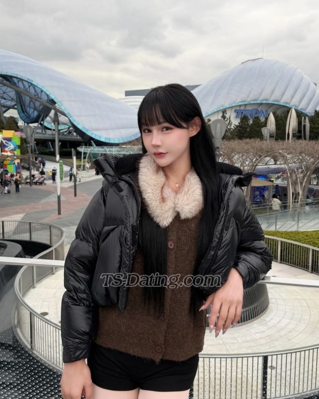 Ziaxiawldk - Transsexual (Pre-op)