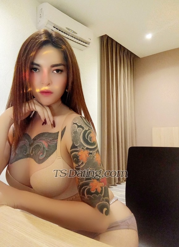 bigcockjoyce - Transsexual (Pre-op)