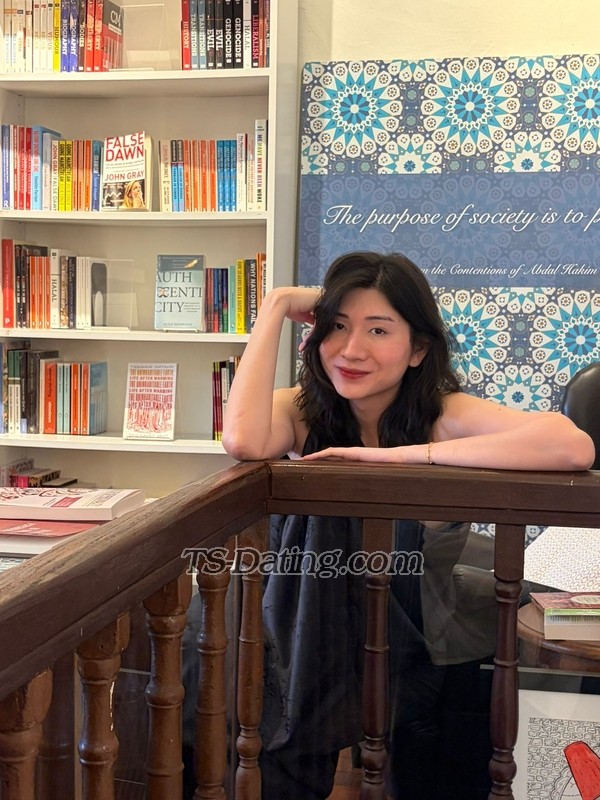 giselepayom - Transsexual (Pre-op)