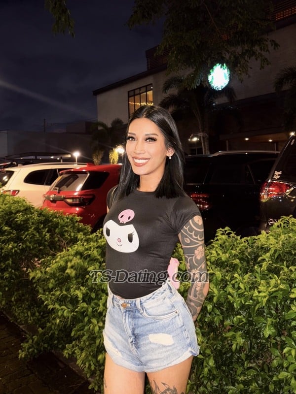 itsrvaldez - Transsexual (Pre-op)
