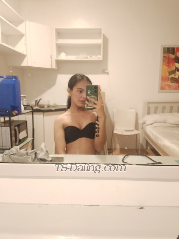 ivysmith111 - Transsexual (Pre-op)