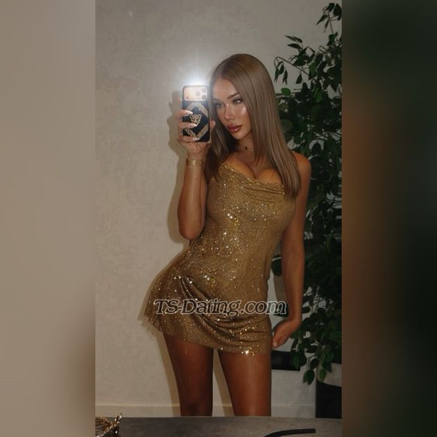 likacelebi21 - Transsexual (Pre-op)