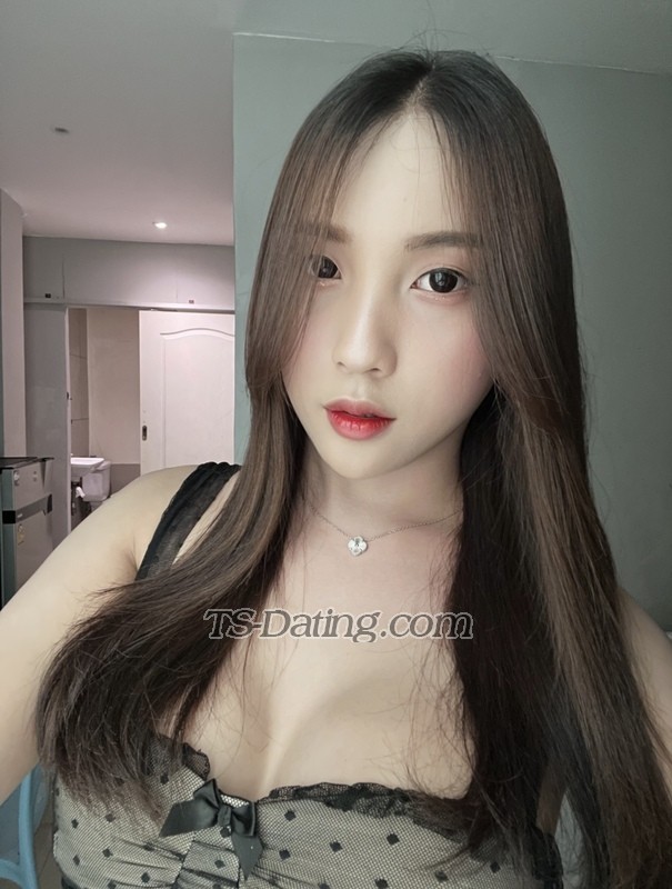 ninaelenzano - Transsexual (Pre-op)