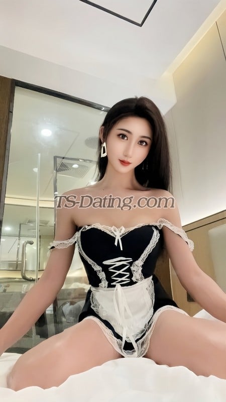 qiaoqiao - Transsexual (Pre-op)