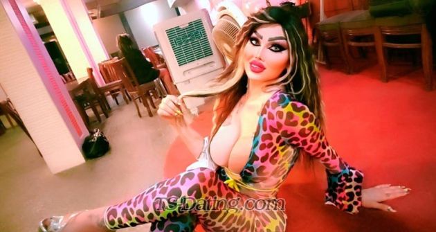 roh sy - Crossdresser