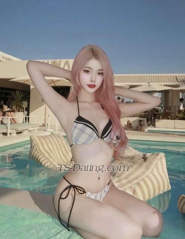 yoojin - Transsexual (Pre-op)