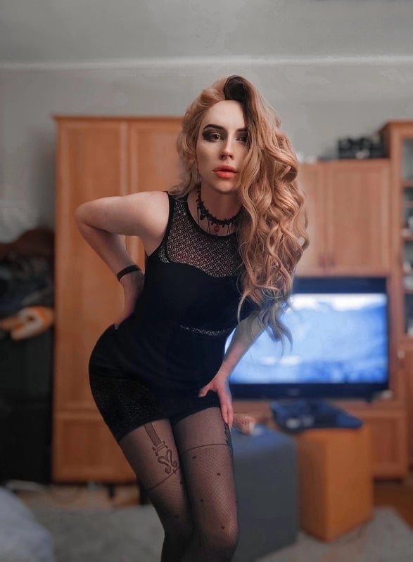 Yuliya123 - Crossdresser